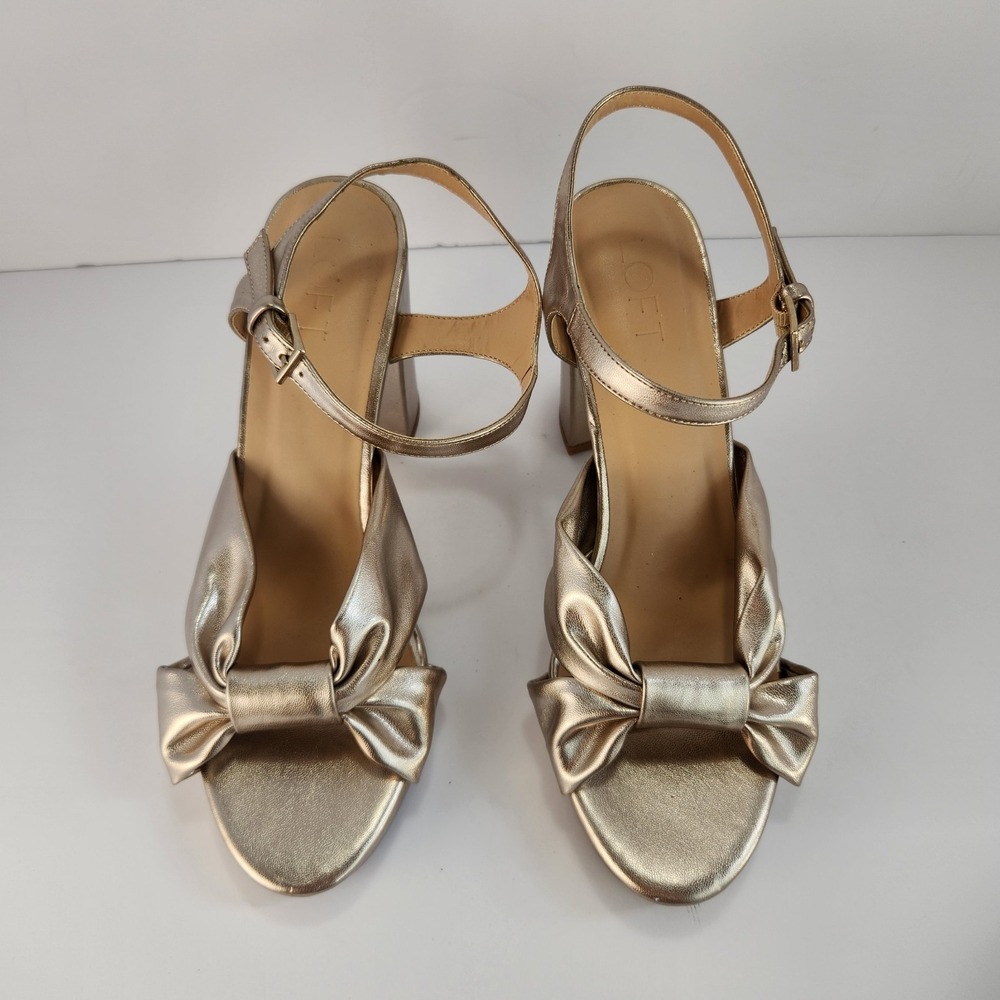 LOFT Women's 8.5M Gold Metallic Bow Platform Heels Ankle Strap Sandals Party - Picture 6 of 7